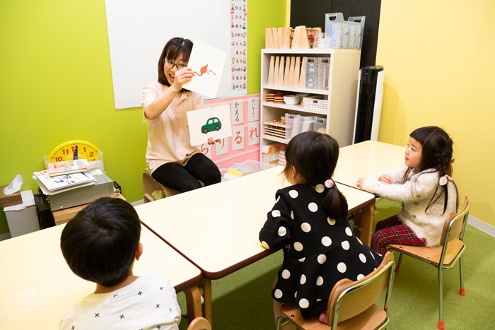 2歳児が50分間集中できる面白さ。七田式教室の授業をレポート！の画像2