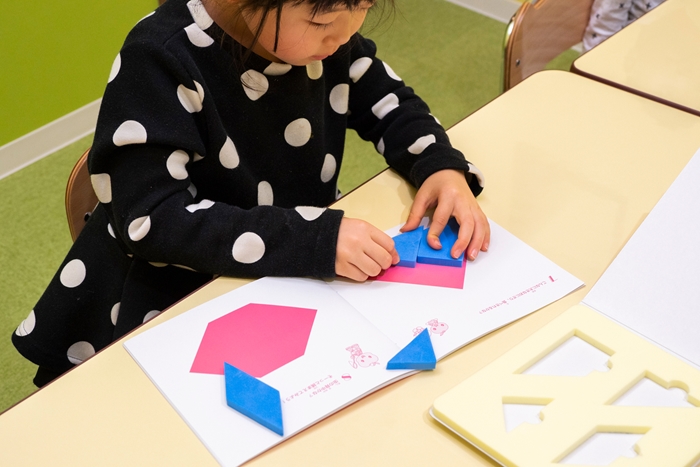 2歳児が50分間集中できる面白さ。七田式教室の授業をレポート！の画像7
