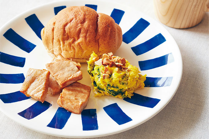パン派の育脳朝ごはんは、コロコロカジキとかぼちゃサラダで完成！