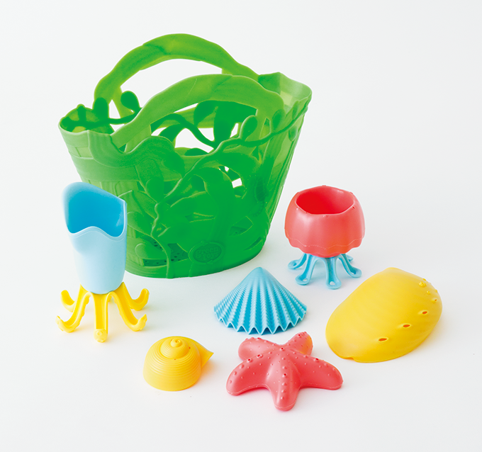 水遊びおもちゃは、意外な原料でできたエコアイテム！【「かうめも」kodomoe4月号】の画像1
