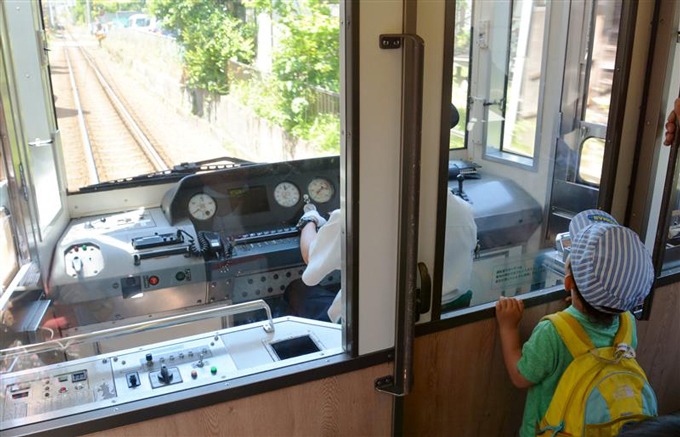 フォトコンテスト写真大募集！ テーマ「おでかけスイッチON！」掲載されたらノラネコぐんだん図書カードプレゼント♪【kodomoeフォトコンテスト】の画像1