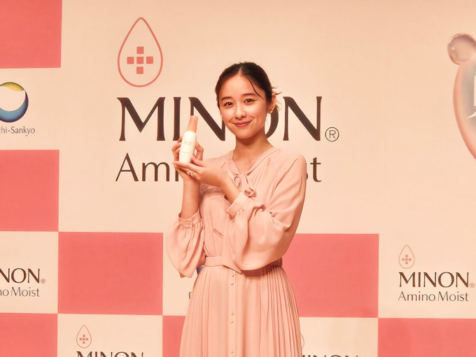 堀田真由さんの美肌習慣「貯まれ、貯まれ…」肌と心に願いを込めて。敏感肌から貯水肌への画像7
