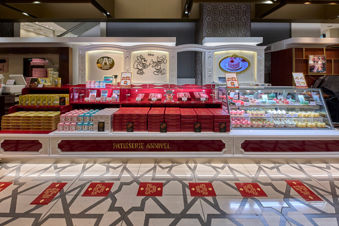 プレゼントにも記念日にも♪ ディズニー作品からインスピレーションを受けたスイーツがかわいい&おいしい! 大丸東京店に10月29日オープンの「PATISSERIE ANNIVEL(パティスリー アニヴェル)」を試食の画像1
