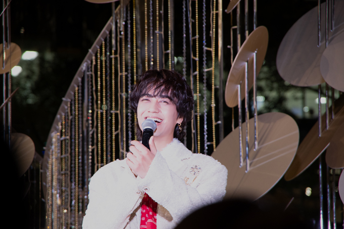 King & Prince 永瀬廉さん＆髙橋海人さんが点灯式に登場。丸の内でホリデーイベントがスタート♪の画像3