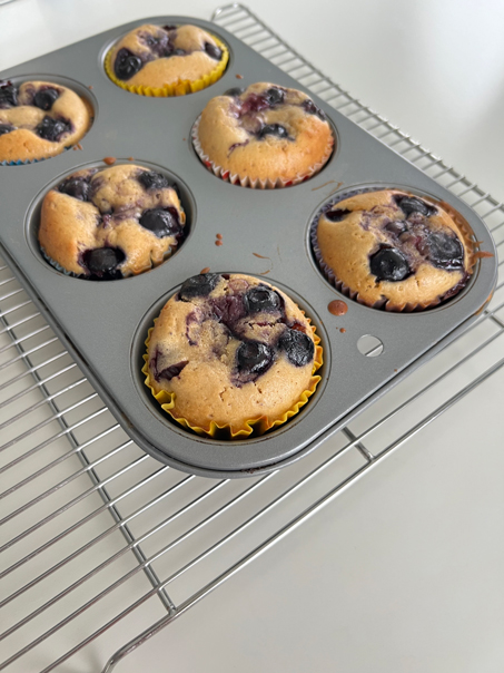 焼くだけ!おやつ「ブルーベリーマフィン」を、担当編集Tがつくってみました【編集部スタッフイチオシ!】の画像4