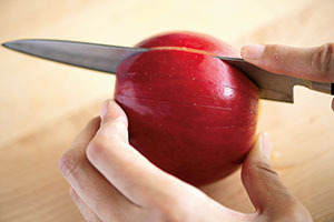 バニラアイスの雪だるまと一緒に♪ 丸ごと「焼きりんご」のレシピ。の画像2