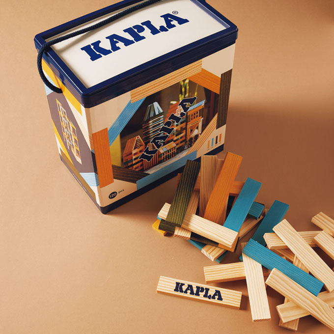 クリスマスプレゼントにおすすめ！ ワンサイズの板ブロックは何でも作れる「KAPLA」の画像1