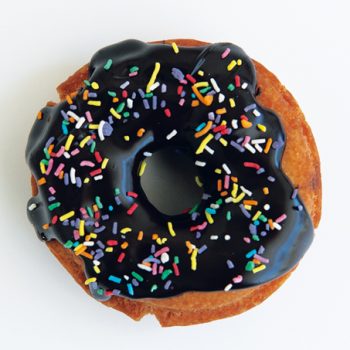 ホットケーキミックスで絵本『ドーナツペンタくん』のかんたんドーナツを作ろう! チョコレートデコレーションのアレンジもご紹介♪の画像12