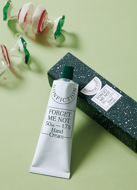 around3000円でママ友へのクリスマスギフト探し!「フォーゲットミーノットのハンドクリーム」はいかが?の画像1