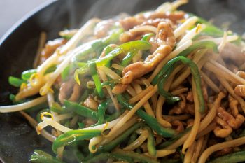 ピーマンの食感がクセになる！ おかわりが止まらない、おうち中華「青椒肉絲（チンジャオロースー）」のレシピ