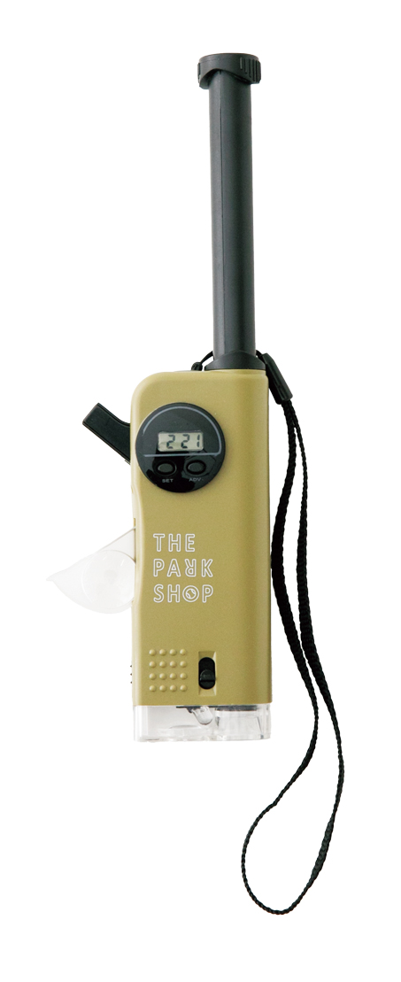 【アウトドアや散歩、外遊びで活躍のガジェット】ライトや笛、望遠鏡や時計など7in1のマルチアイテム!【こどモノ2月号】の画像1