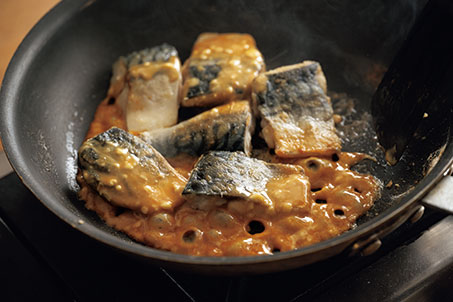 【子どもの偏食】「お肉やお魚が食べづらいみたいなんです」にこたえます！ おたすけレシピ「サバのマヨしょうゆ焼き」の画像5