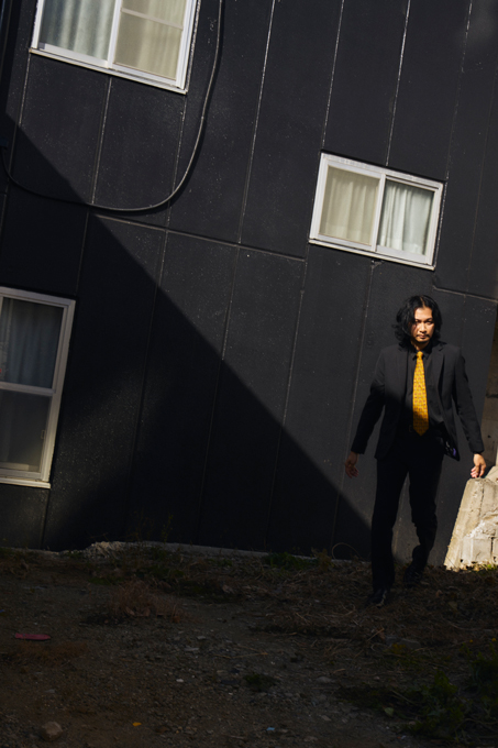 俳優・青木崇高さんインタビュー「子どもの頃から『ほんまか?』と、一旦立ち止まって考えるタイプです」の画像5