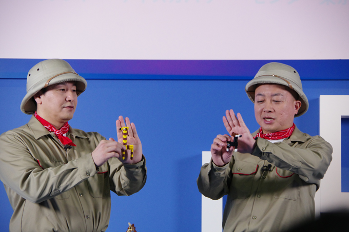 【レゴランド東京】チョコプラ長田さん&松尾さんも大興奮!「子どもと一緒に普段からレゴ®で遊んでいます。大人の方が夢中になって遊んじゃう!」の画像6