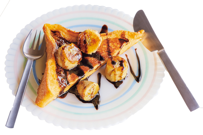 【食パンレシピ】バナナを焼くととろ~りまろやかな食感に♪「バナナ&チョコの最強コンビフレンチ」