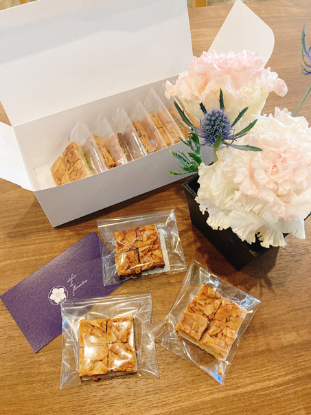 【おすすめおやつ】食べる前から期待大!「フロランタン専門店」のお菓子をおすそわけ・編集部スタッフイチオシ!の画像1