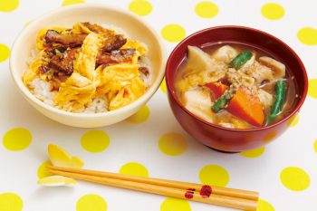 【育脳レシピ】根菜をよ～く噛んで脳がシャッキリ！ かば焼きの缶詰を使って作る「さんまの卵とじ丼＆根菜のごまみそ汁」