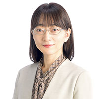 【ほんとに涼しい服って？】専門家に聞いてみた！「Q.どんな色なら日差しの下でも快適に過ごせる？」の画像2