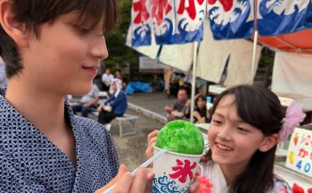 かき氷でベロが緑になっても、夜中に食べるクレープも気にしない！夏休みは「特別」を満喫したい【タベコト in Berlin・131】