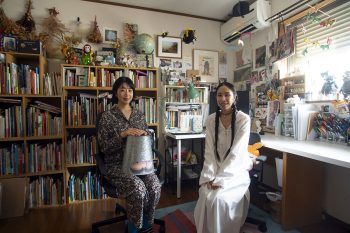 ハトとカメと暮らす日常。阿部結さんのアトリエには気になるものがいっぱい！ 【夢眠ねむの絵本作家に会いたい！・10】