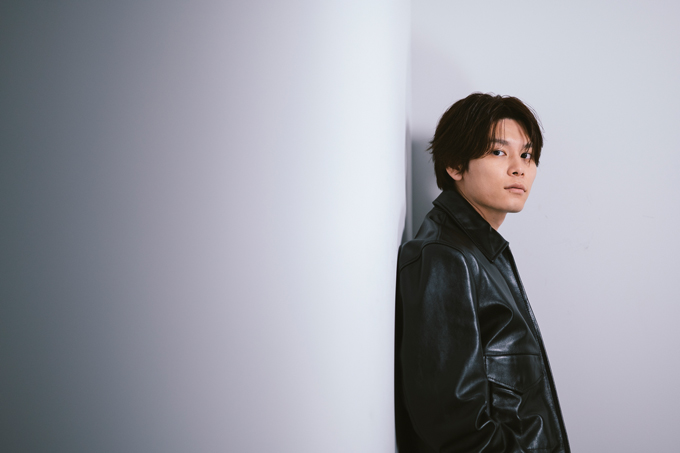 俳優・萩原利久さんインタビュー「小島よしおさんに会いたくて芸能界に入った」「好きなものに一直線なのは変わらない」