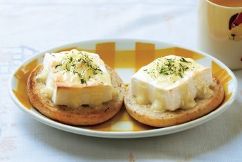 【幼児期の育脳ごはん】「はんぺんのふわふわマフィントースト＆オレンジジュース」
