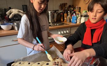 信じる神さまが違っても、そこには必ず美味しい伝統がある。ドイツの「大天使ミカエル祭」を前に考えたこと【タベコト in Berlin・134】